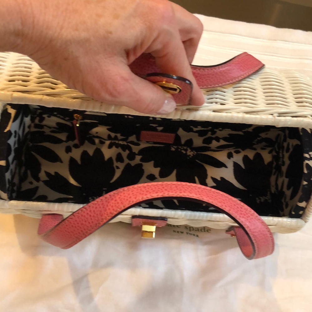 Handbag - Picture 4 of 8